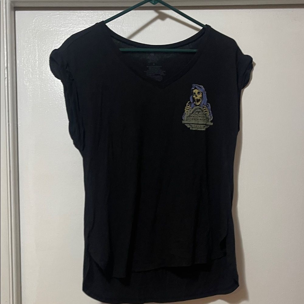 Halloween horror, nights  MM XXIIBlack Graphic Women's Top size medium